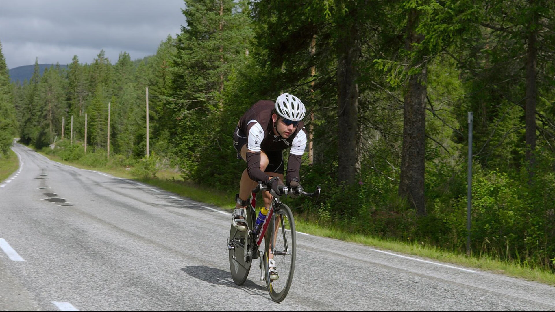 开云官网在线-“爷爷让我别紧张”！特朗普孙女首秀赢尽掌声与泪光